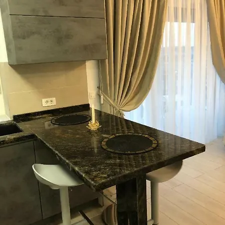 Апартаменти Studio Holiday 4u *